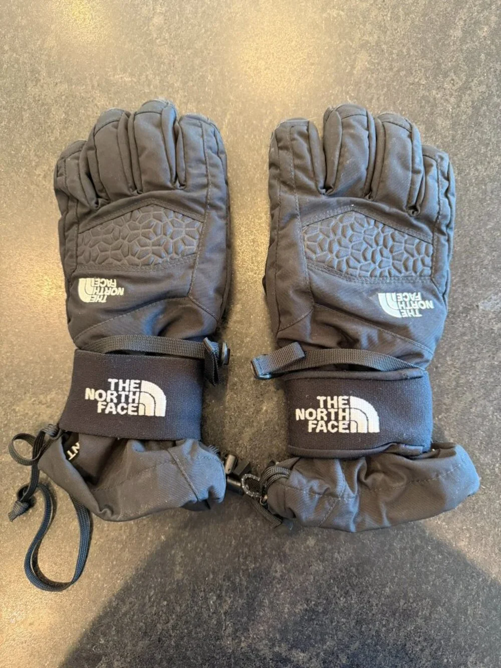 The North Face HyVent Black Insulated Ski Snow Gloves Leather Palm Size Small
